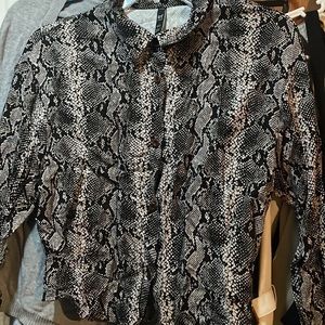 Zara cropped snake print cropped blouse